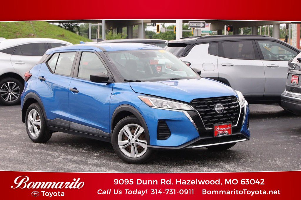 Used 2022 Nissan Kicks S FWD image 1