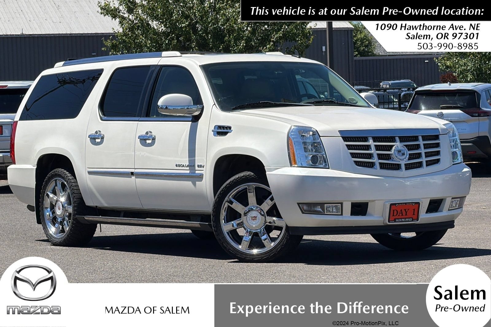 Used 2011 Cadillac Escalade ESV Premium AWD/4WD image 1