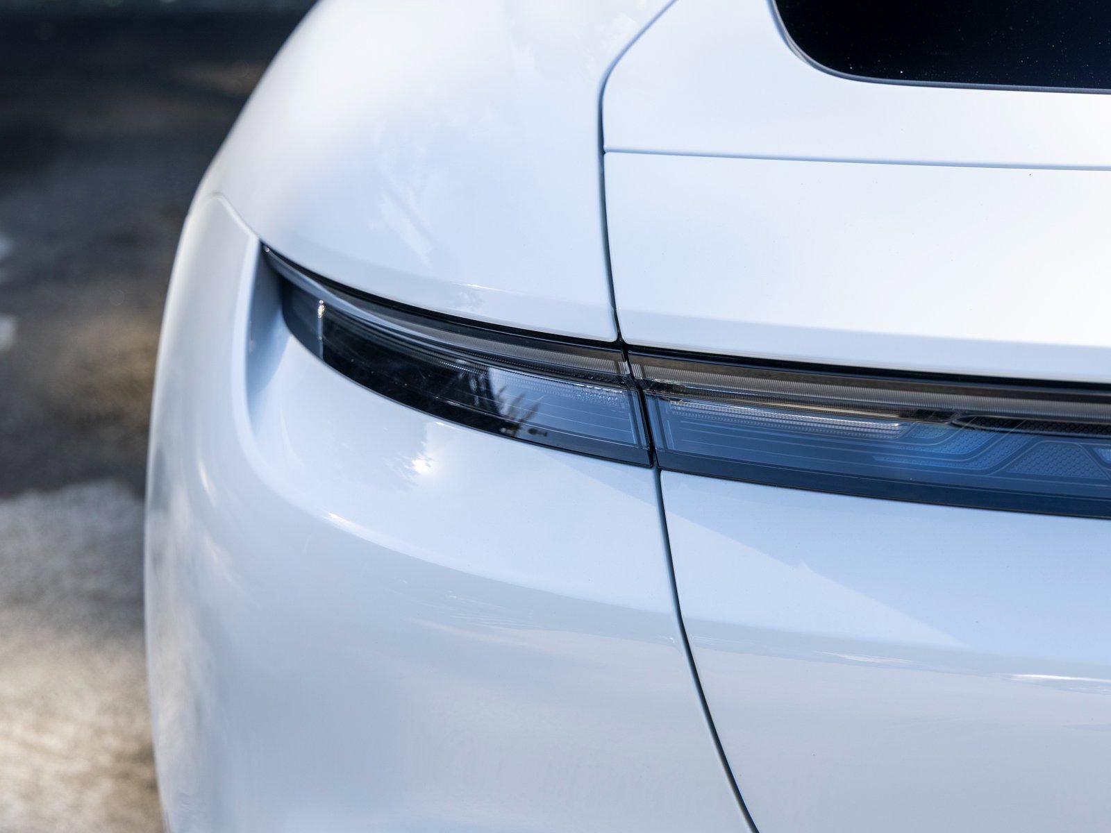 Used 2023 Porsche Taycan Turbo image 18