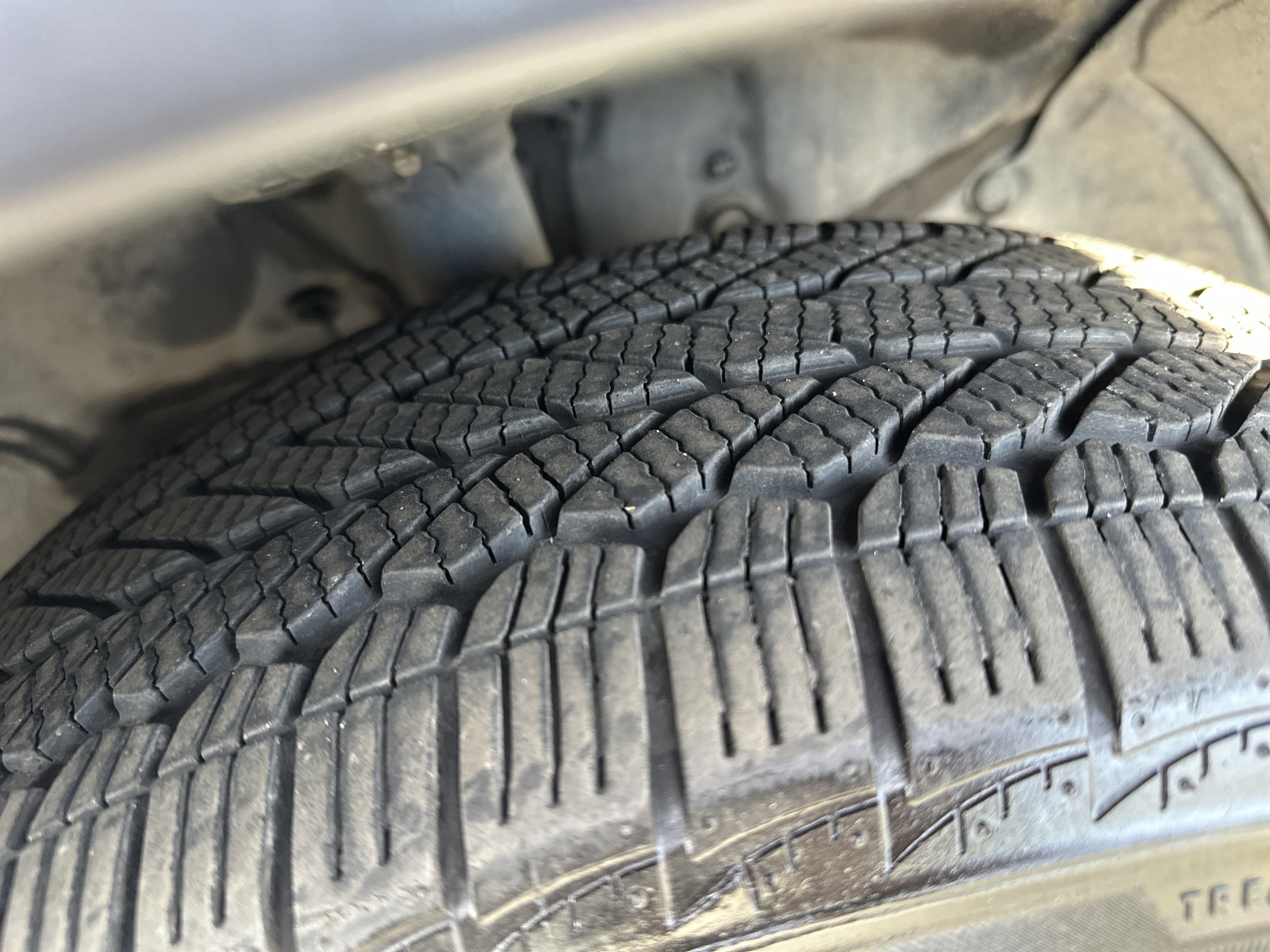 Used 2020 Honda CR-V Touring image 3