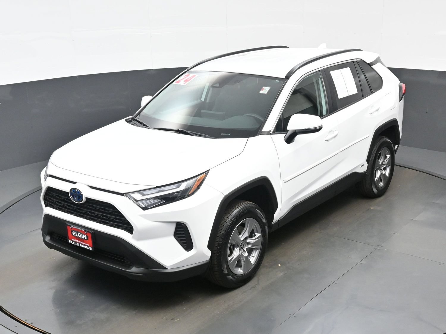 Used 2024 Toyota RAV4 LE AWD/4WD image 34