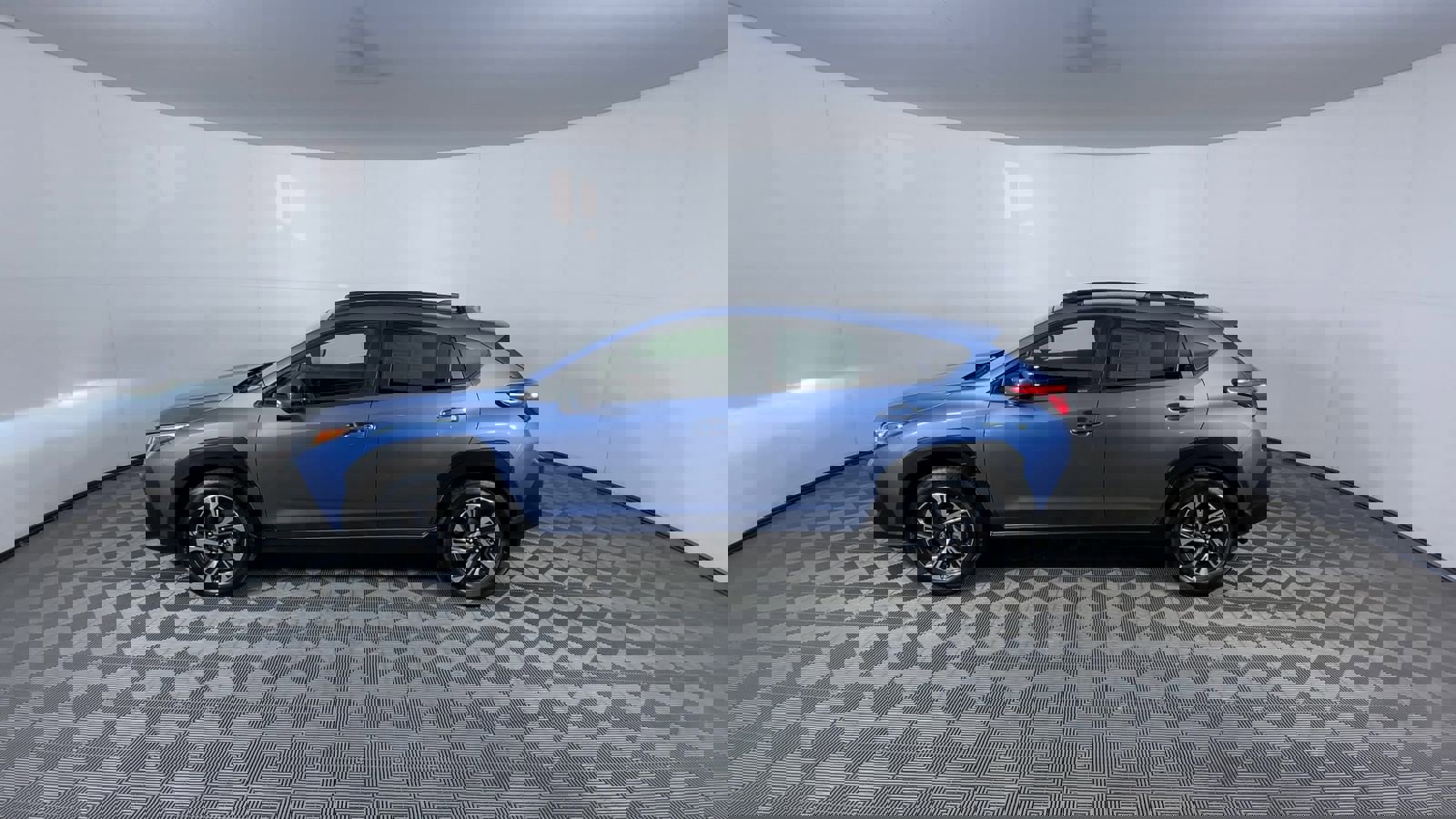 Used 2024 Subaru Crosstrek 2.0i Premium image 5