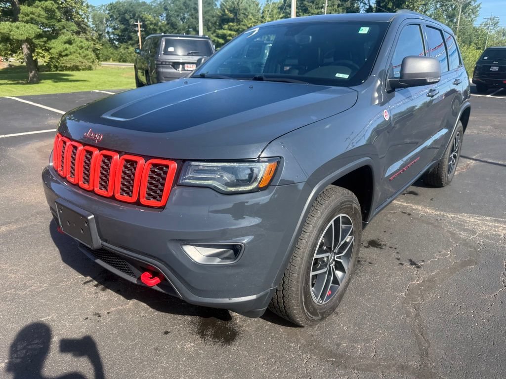Used 2018 Jeep Grand Cherokee Trailhawk w/ Trailhawk Luxury Group AWD/4WD image 8