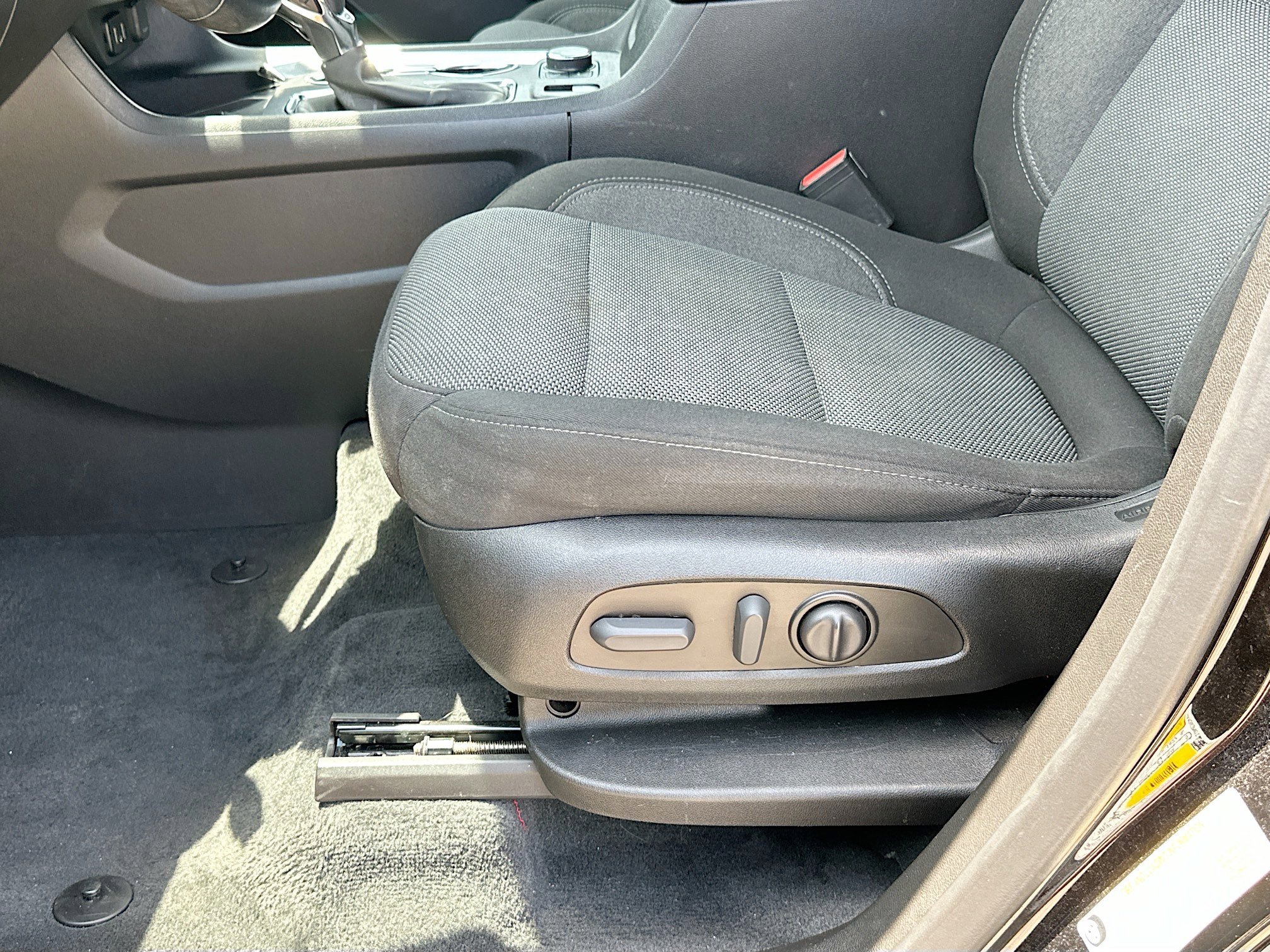 Used 2023 Chevrolet Traverse LT FWD image 18