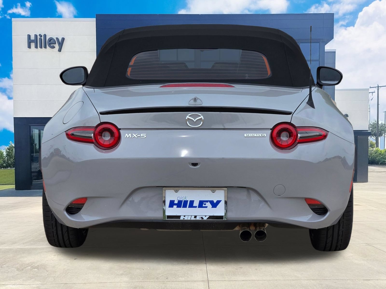 New 2026 MAZDA MX-5 Miata Club w/ Interior Package RWD image 5