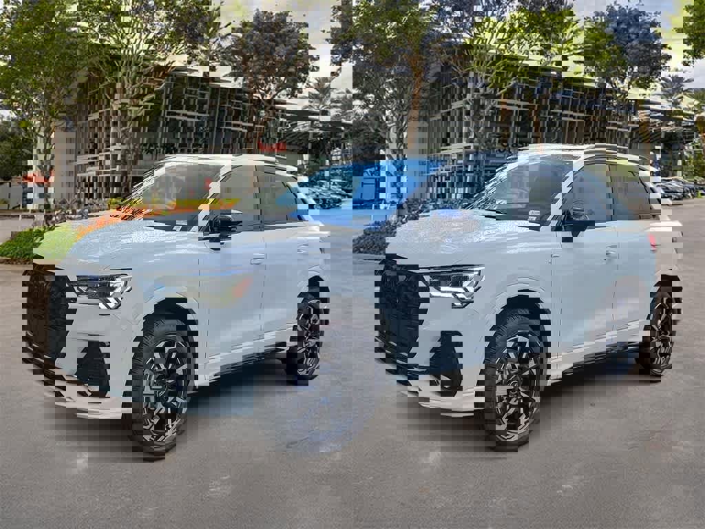 New 2025 Audi Q3 2.0T Premium Plus