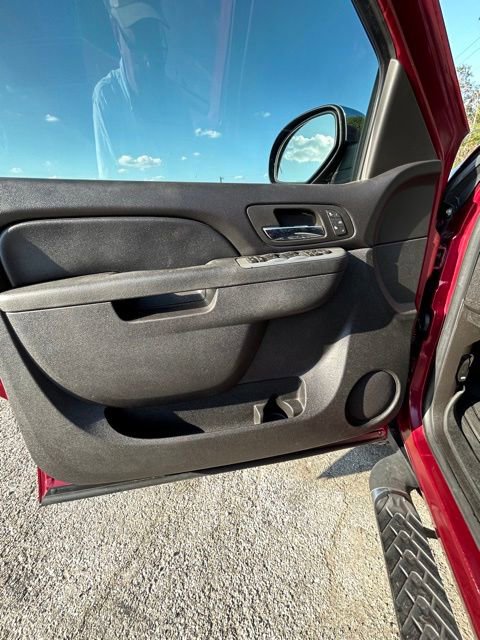 Used 2010 Chevrolet Suburban LT AWD/4WD image 10