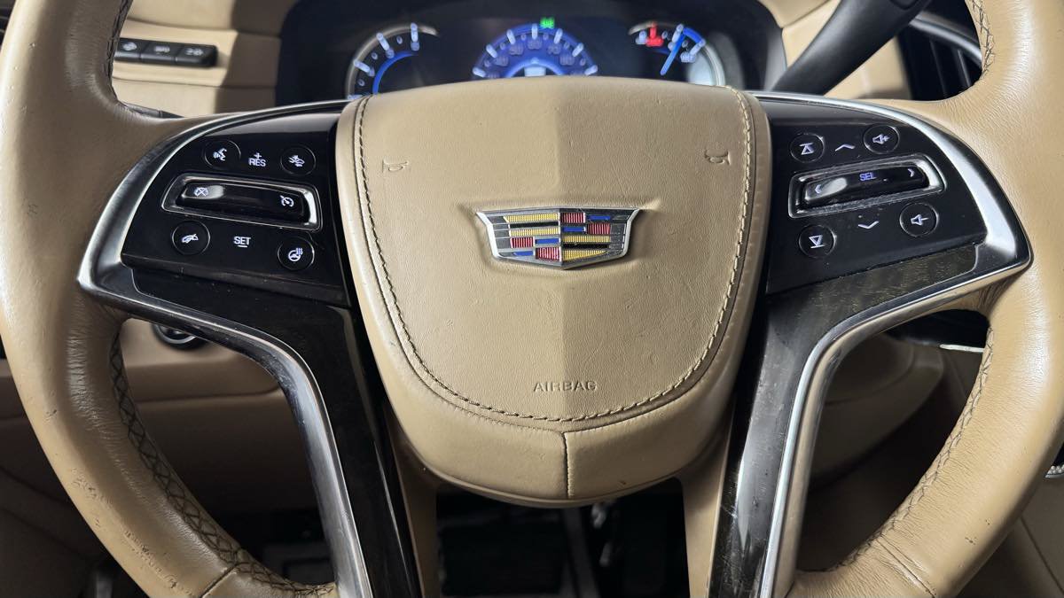 Used 2019 Cadillac Escalade Platinum AWD/4WD image 19