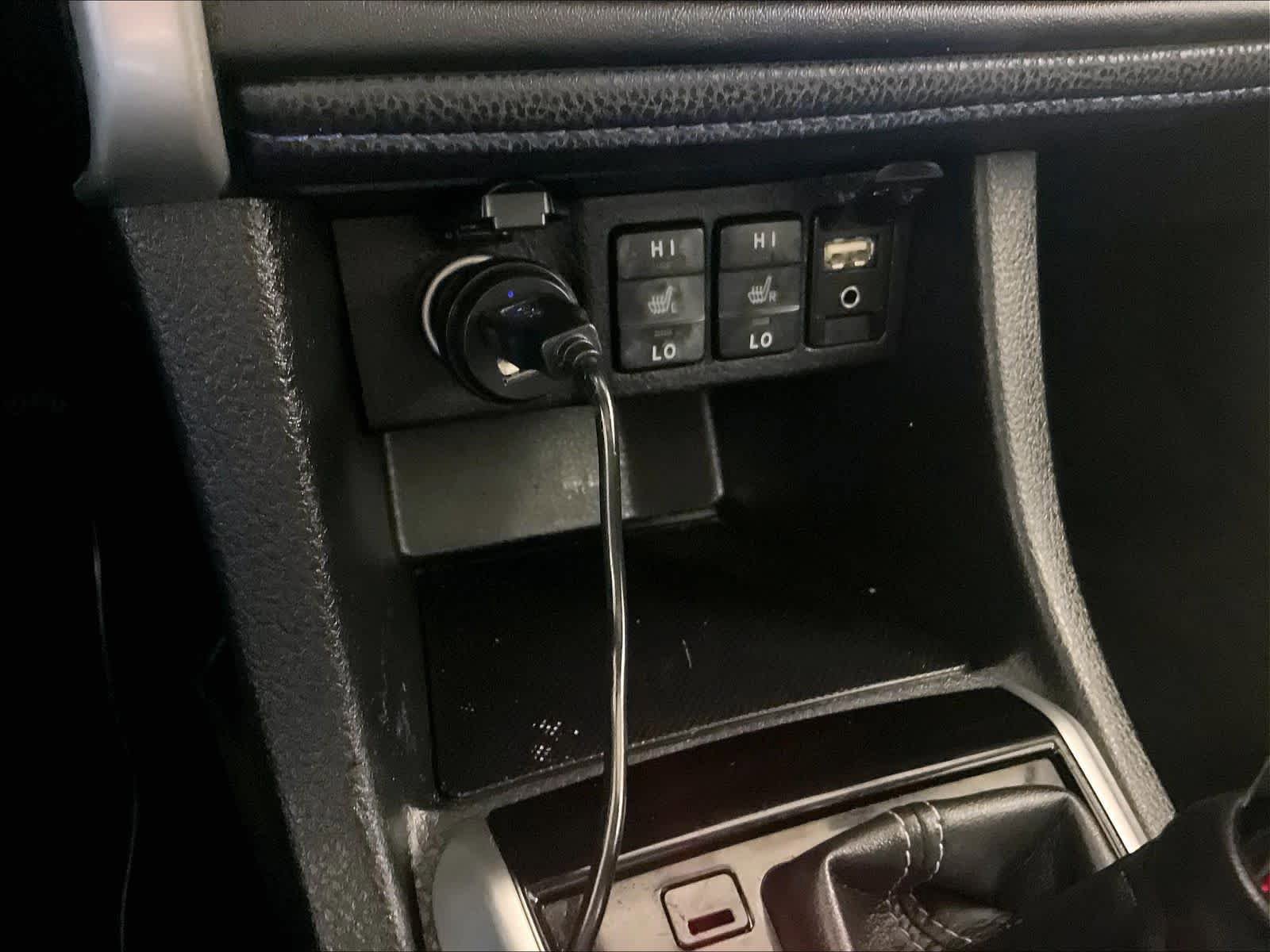 Used 2017 Toyota Corolla XSE w/ Carpet Mat Package (TMS) FWD image 27