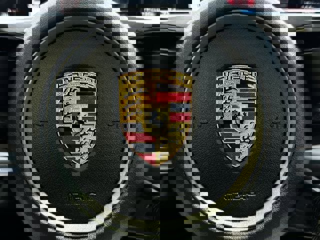 Used 2021 Porsche Taycan 4S w/ Premium Package image 16