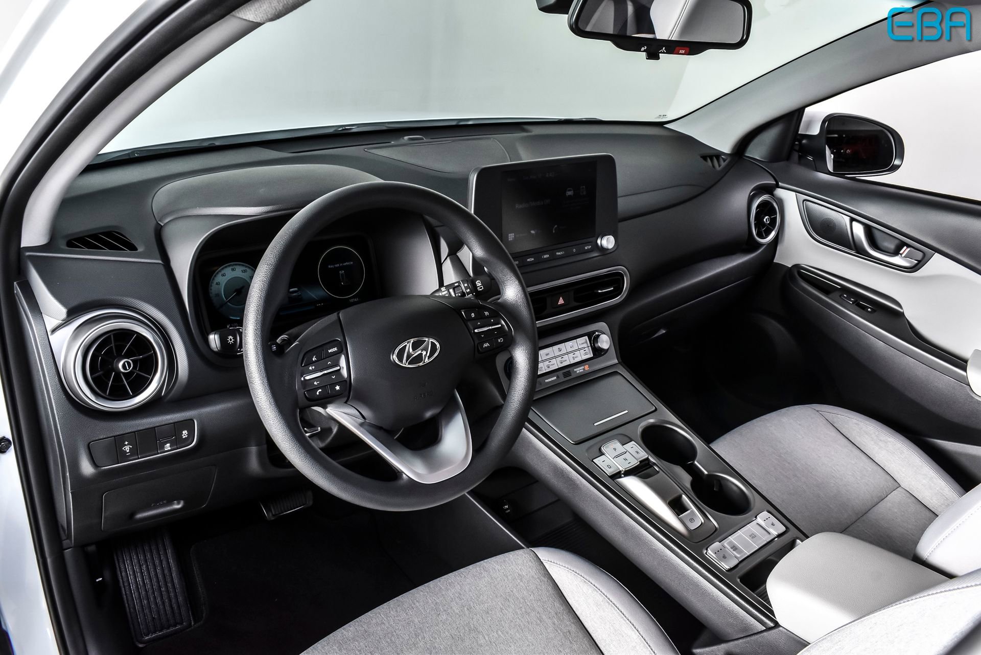 Used 2023 Hyundai Kona SE w/ Cargo Package FWD image 14