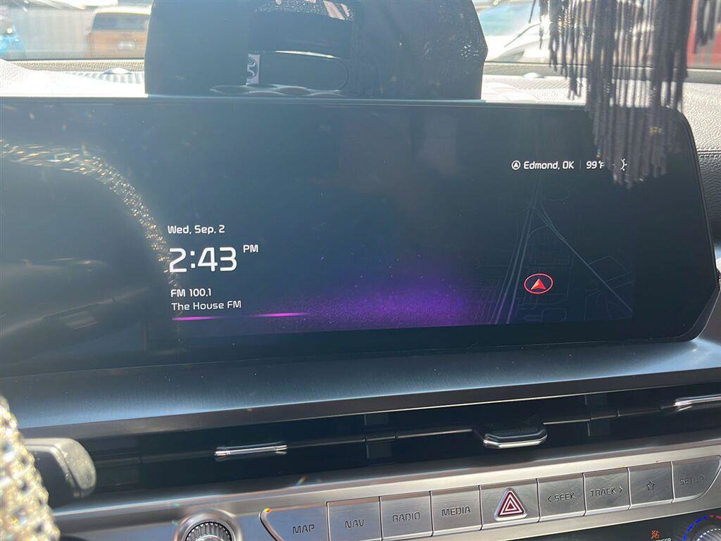 Used 2023 Kia Telluride S FWD image 4