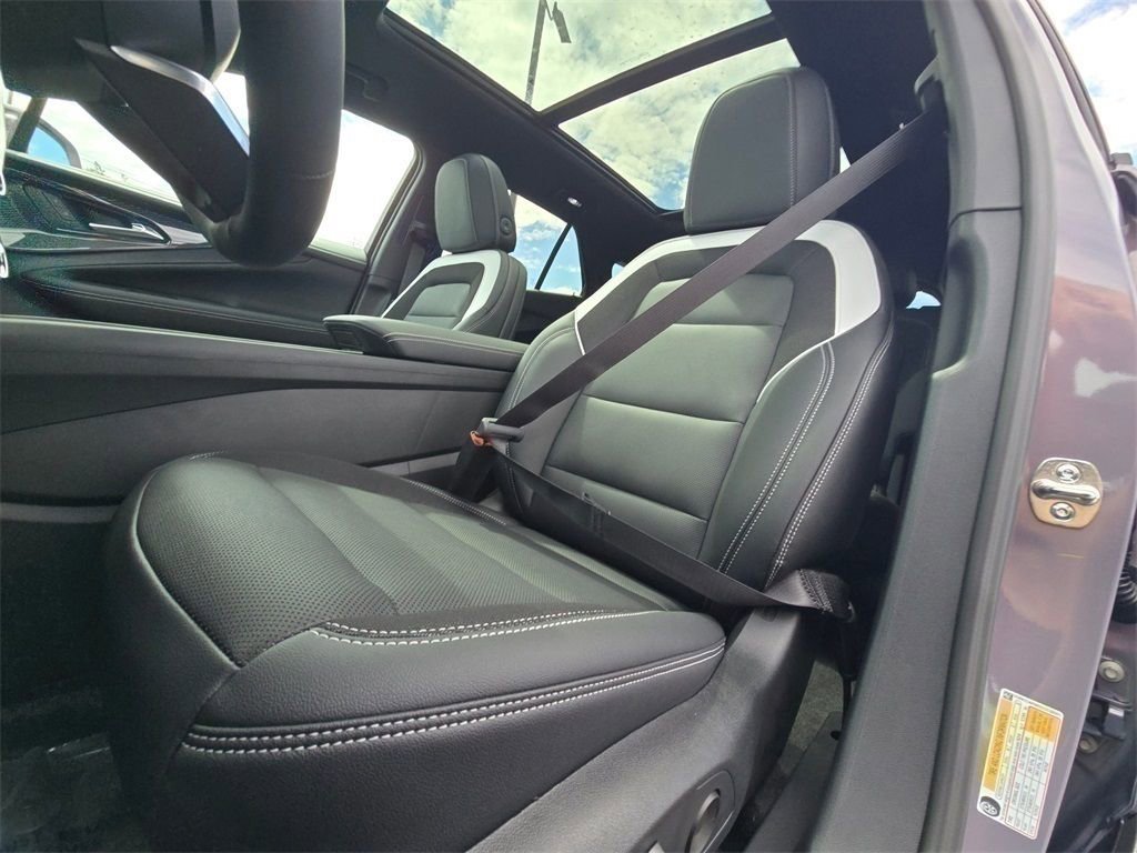 New 2025 Chevrolet Blazer EV LT w/ Super Cruise Package image 18