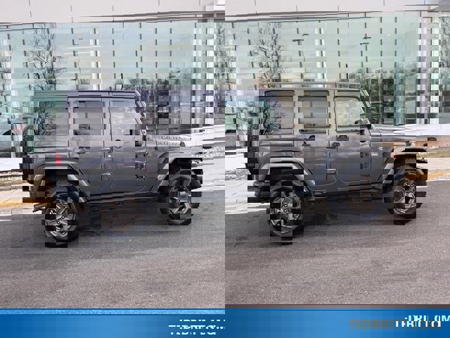 Used 2018 Jeep Wrangler Unlimited Sport image 9