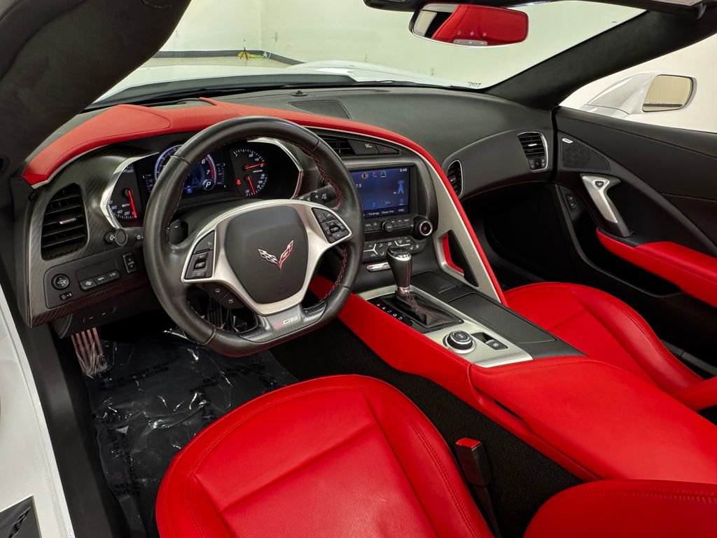 Used 2015 Chevrolet Corvette Z06 w/ 3LZ Preferred Equipment Group image 21