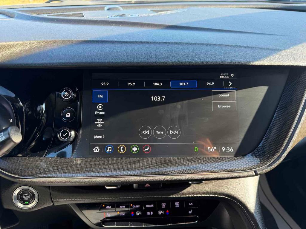 Used 2023 Buick Envision Essence image 27