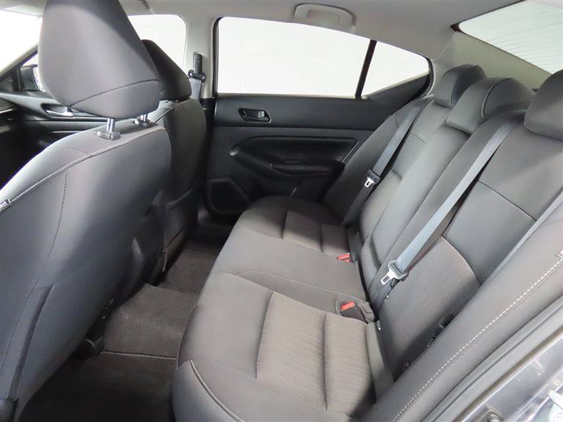 Used 2024 Nissan Altima 2.5 SV FWD image 28