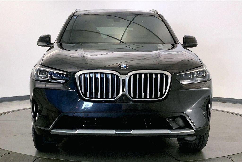 Certified 2024 BMW X3 xDrive30i w/ Premium Package image 2