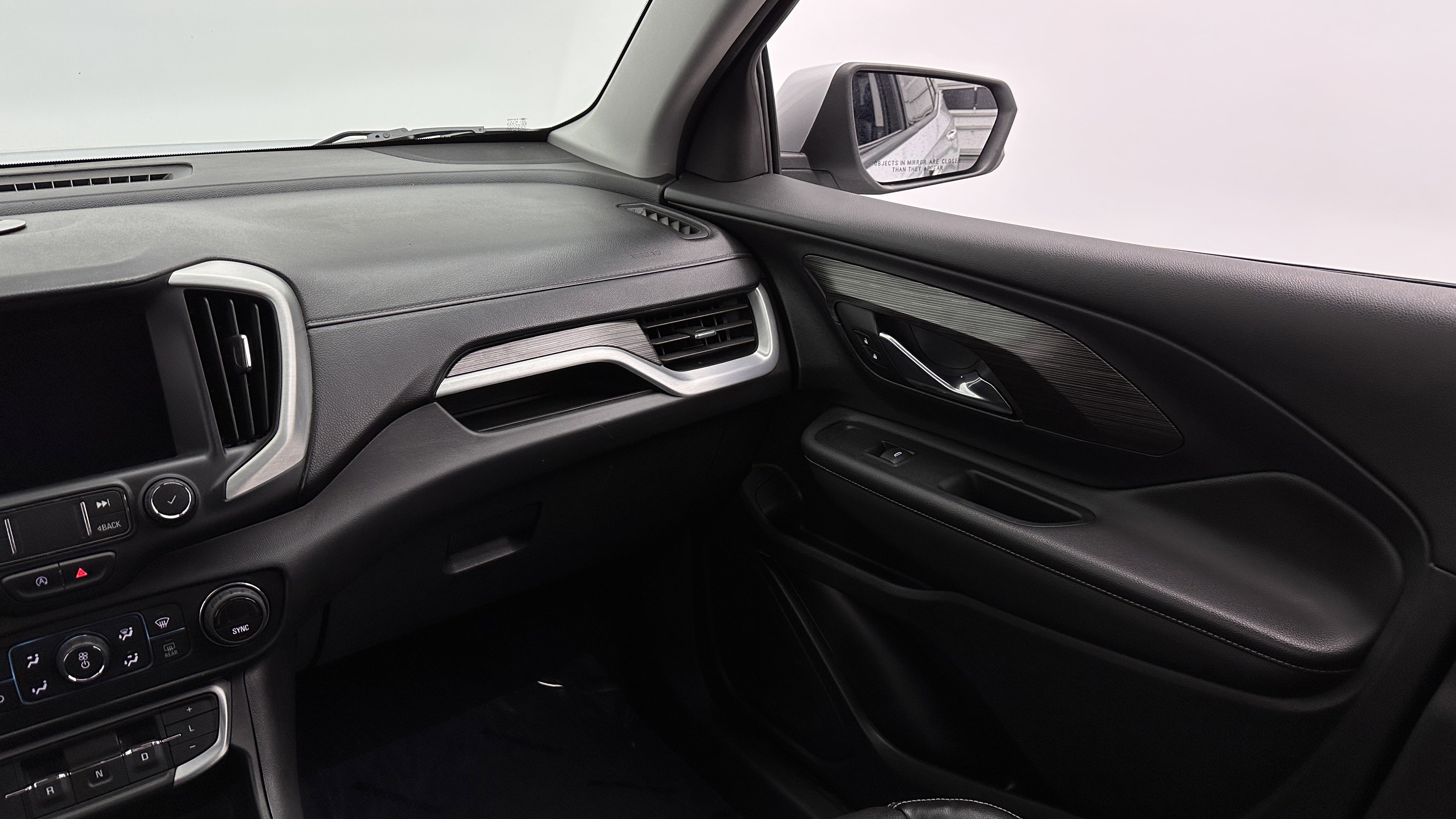 Used 2022 GMC Terrain SLT image 27