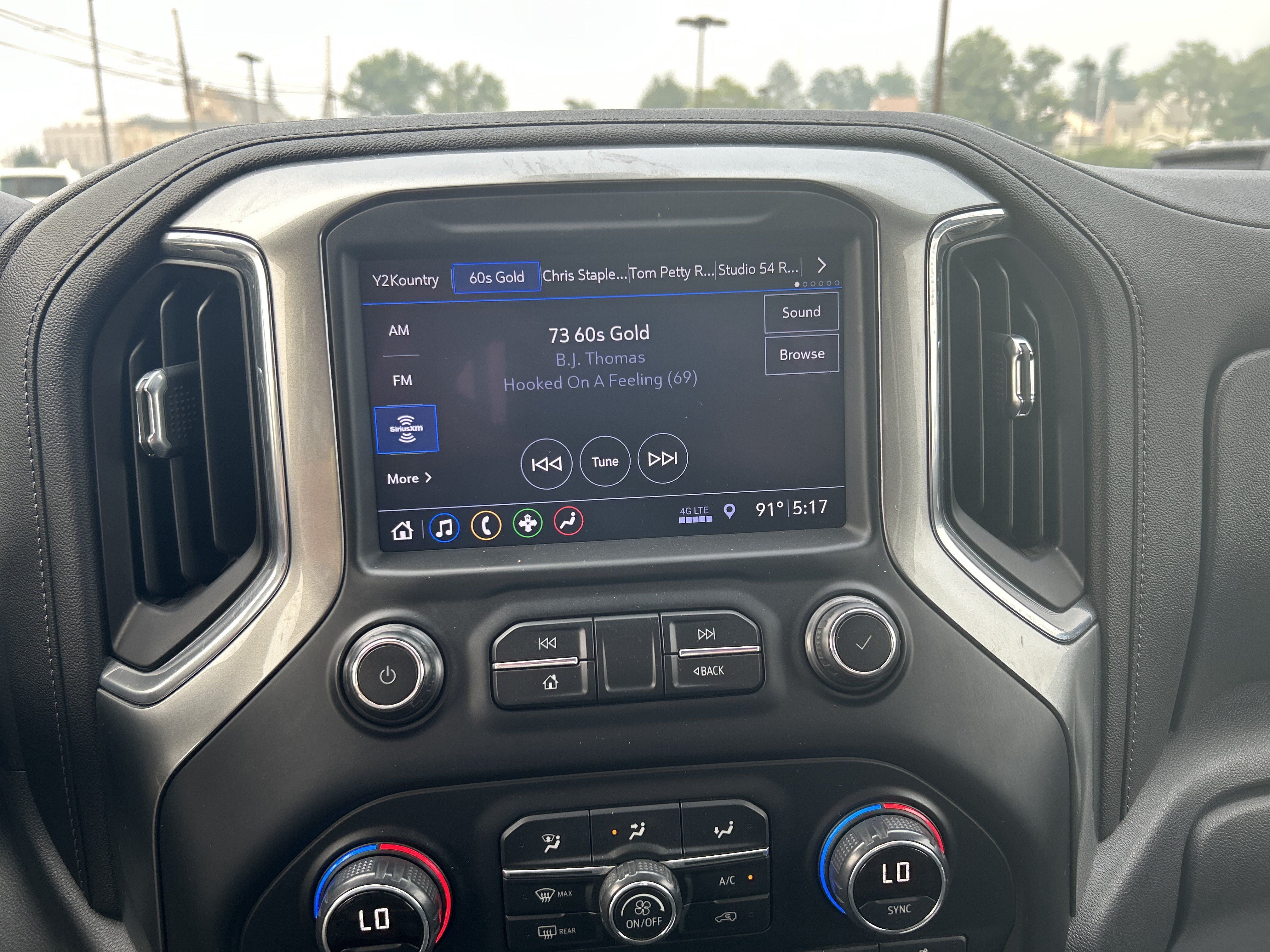 Used 2019 Chevrolet Silverado 1500 LT w/ All-Star Edition AWD/4WD image 27