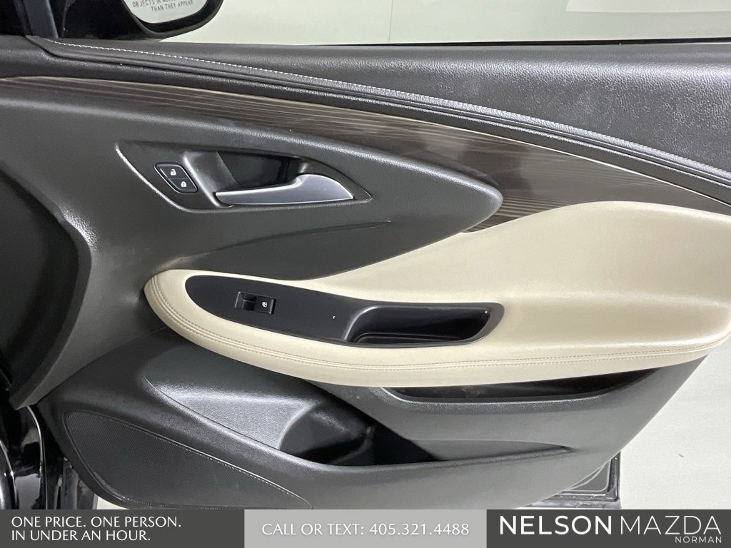 Used 2020 Buick Envision Preferred w/ LPO, Cargo Package image 20