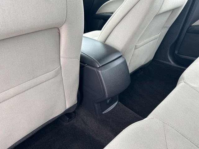 Used 2018 Ford Fusion S image 33