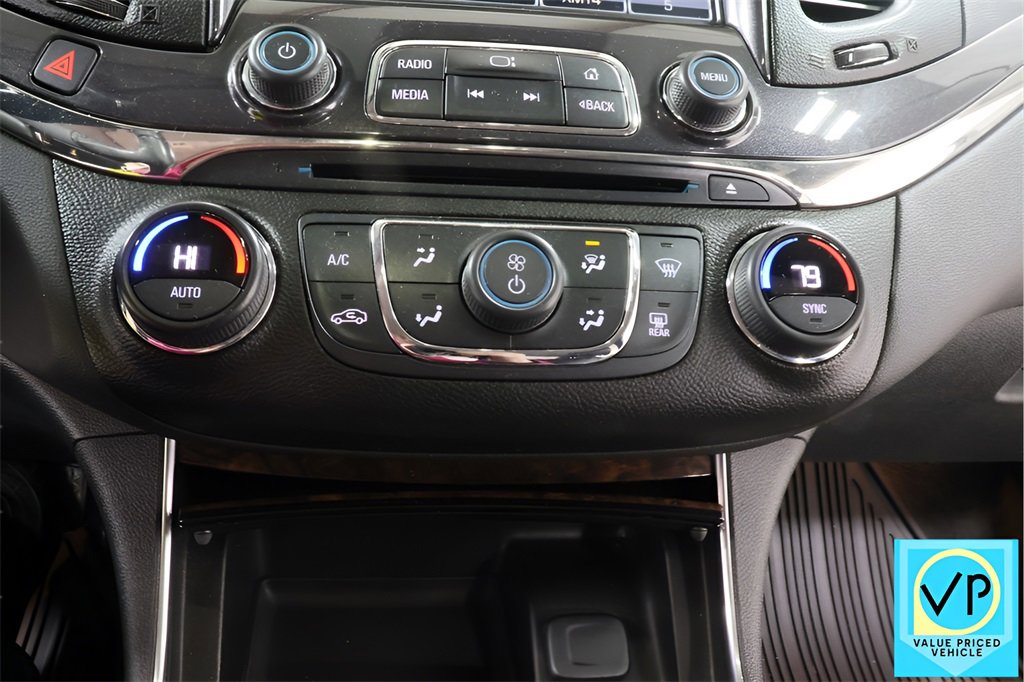 Used 2014 Chevrolet Impala LT w/ Convenience Package image 8