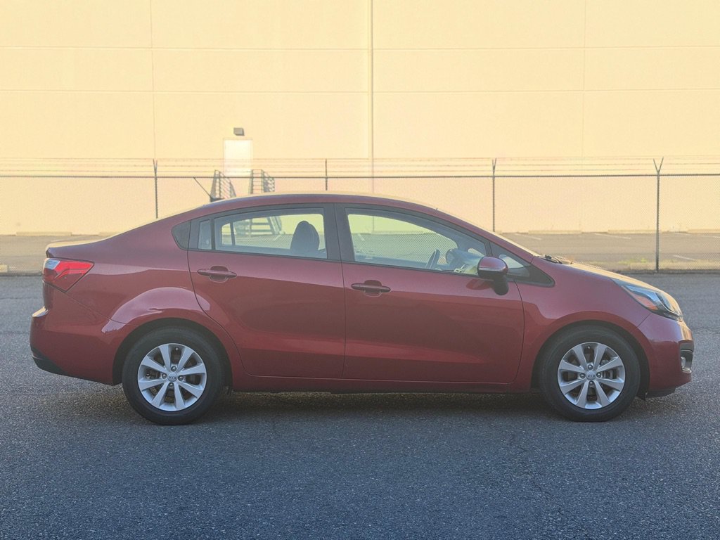 Used 2015 Kia Rio EX w/ Convenience Package FWD image 6