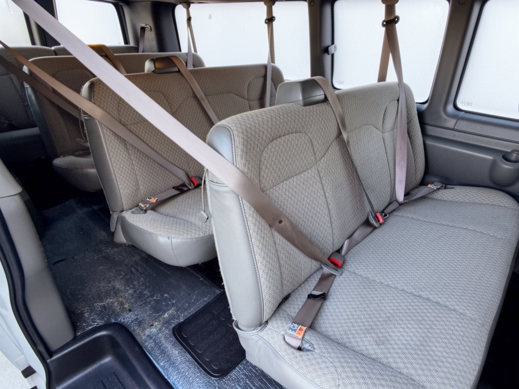 Certified 2025 Chevrolet Express 3500 LT w/ LT Preferred Equipment Group RWD image 29