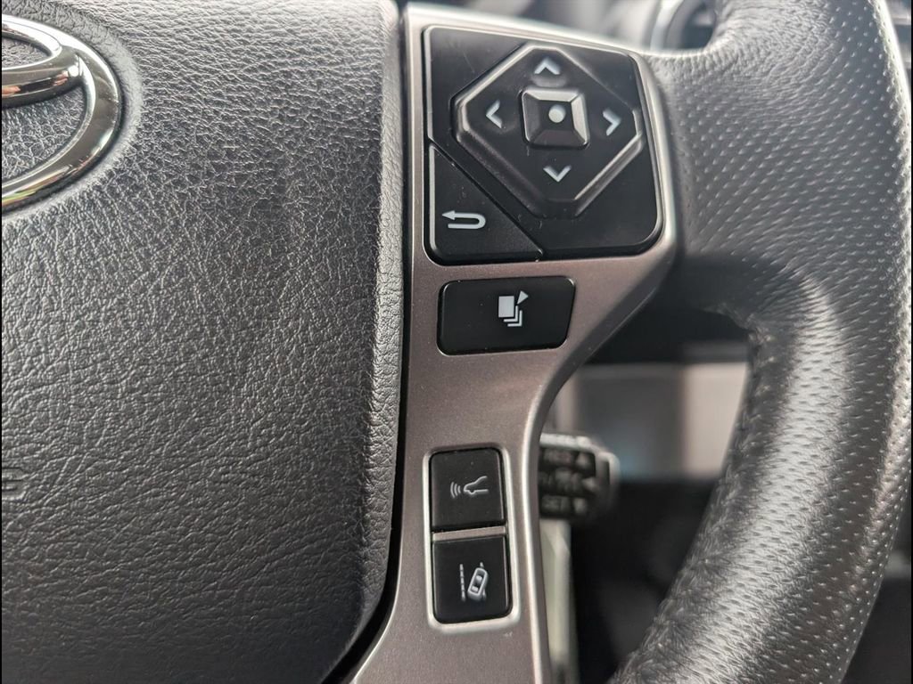 Used 2023 Toyota Tacoma SR5 RWD image 18
