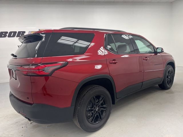 Used 2023 Chevrolet Traverse LT FWD image 5