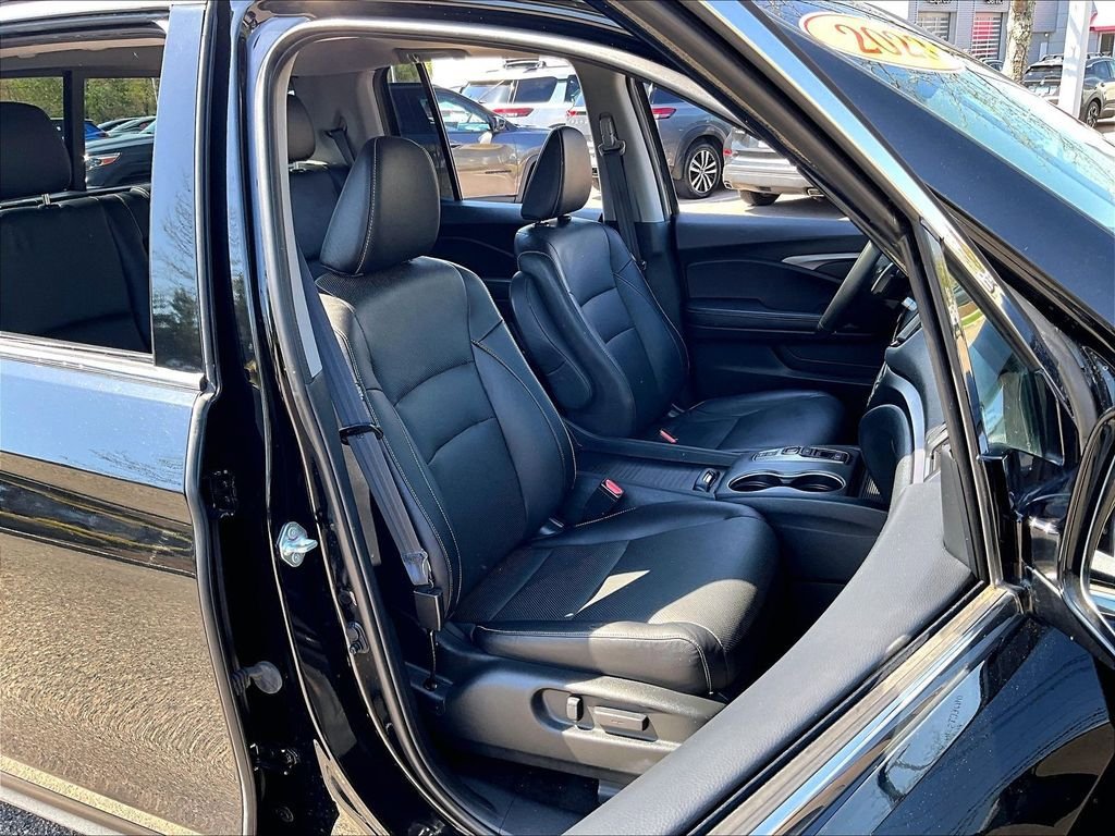 Used 2023 Honda Ridgeline RTL-E image 11