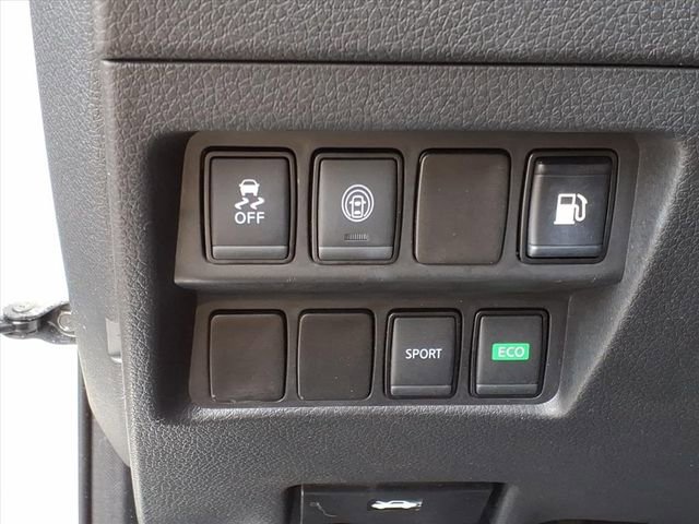 Used 2019 Nissan Rogue S image 14