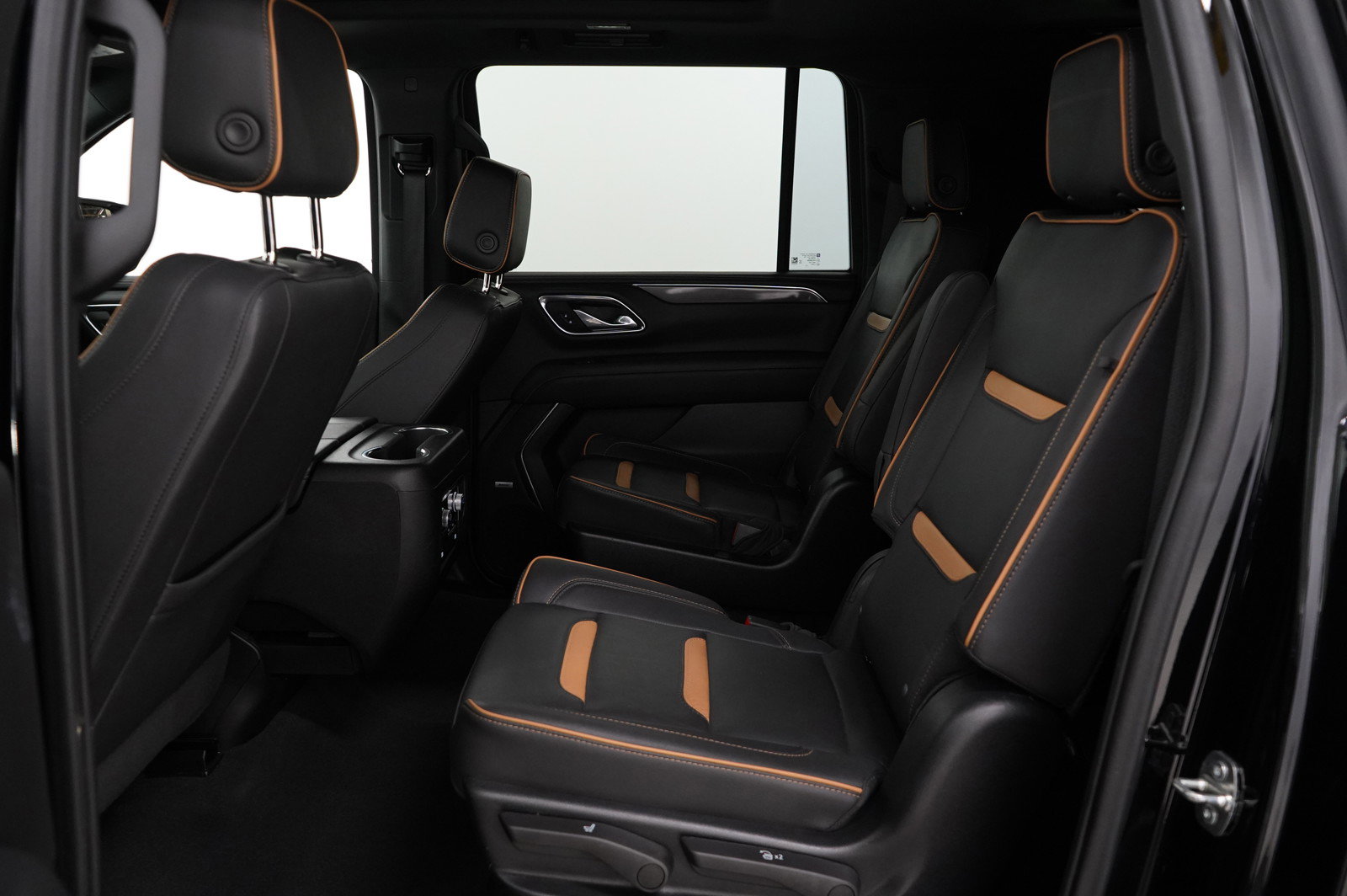 Used 2023 GMC Yukon XL AT4 w/ AT4 Premium Package image 17