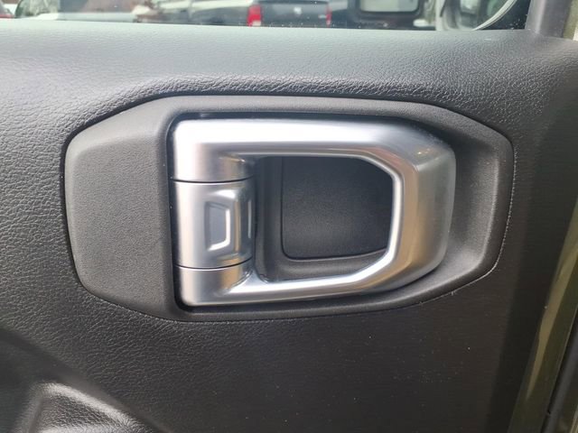 Certified 2023 Jeep Wrangler Unlimited w/ Cold Weather Group image 15