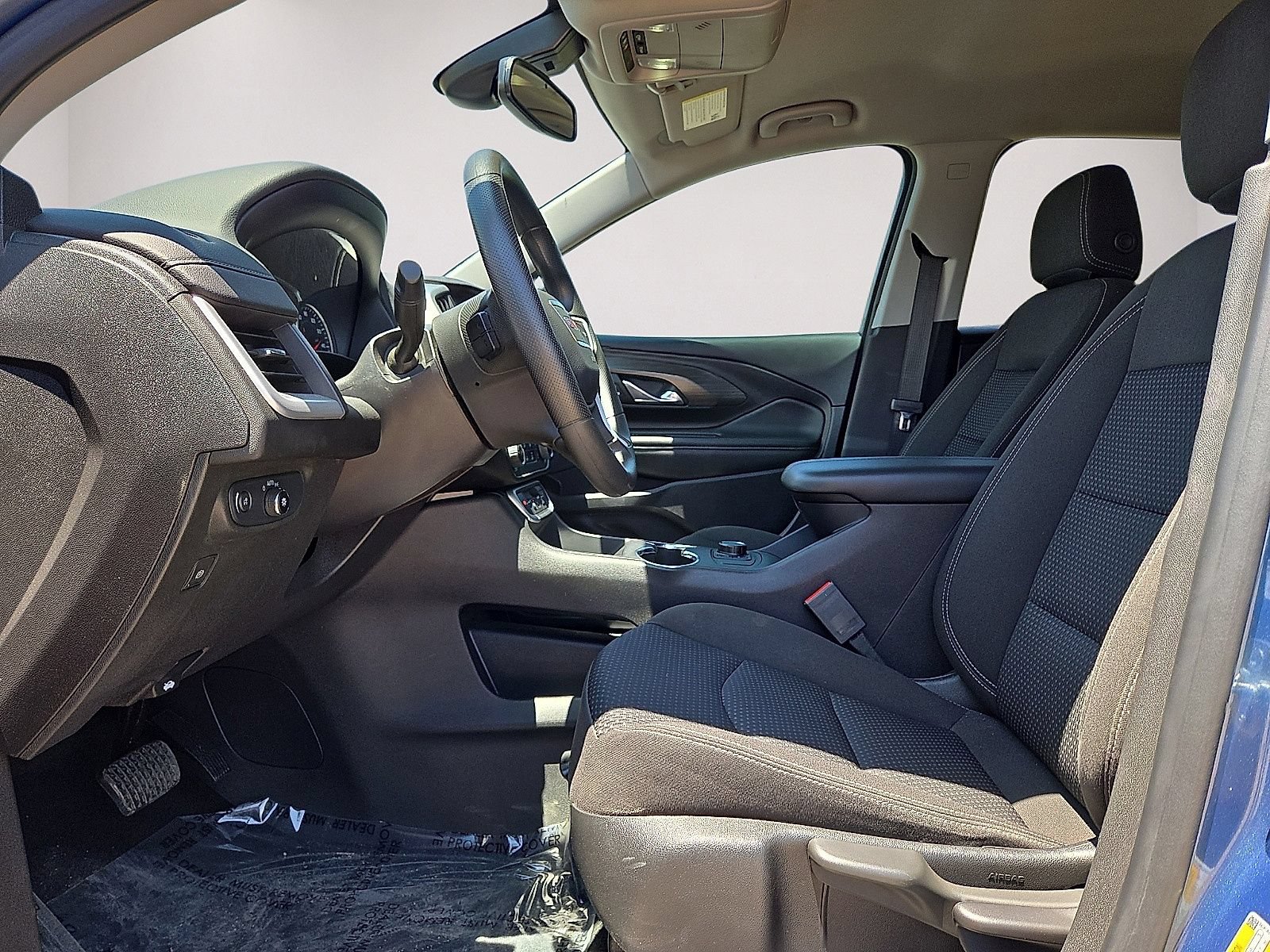 Used 2024 GMC Terrain SLE FWD image 23