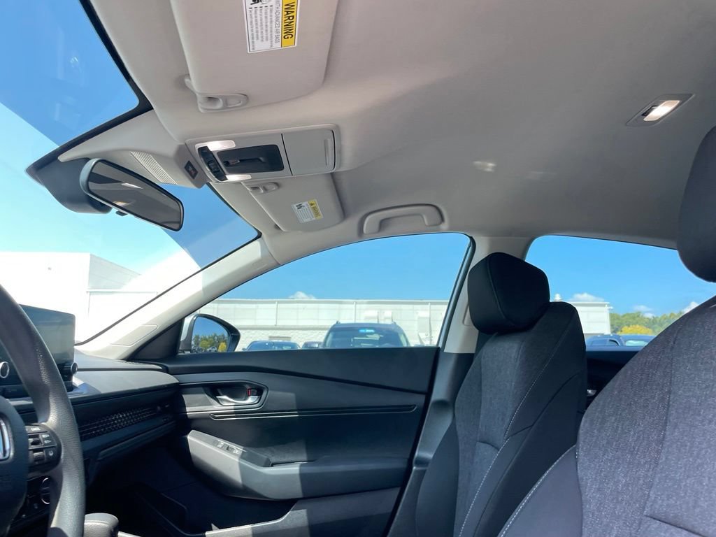 Certified 2025 Honda Accord LX image 32