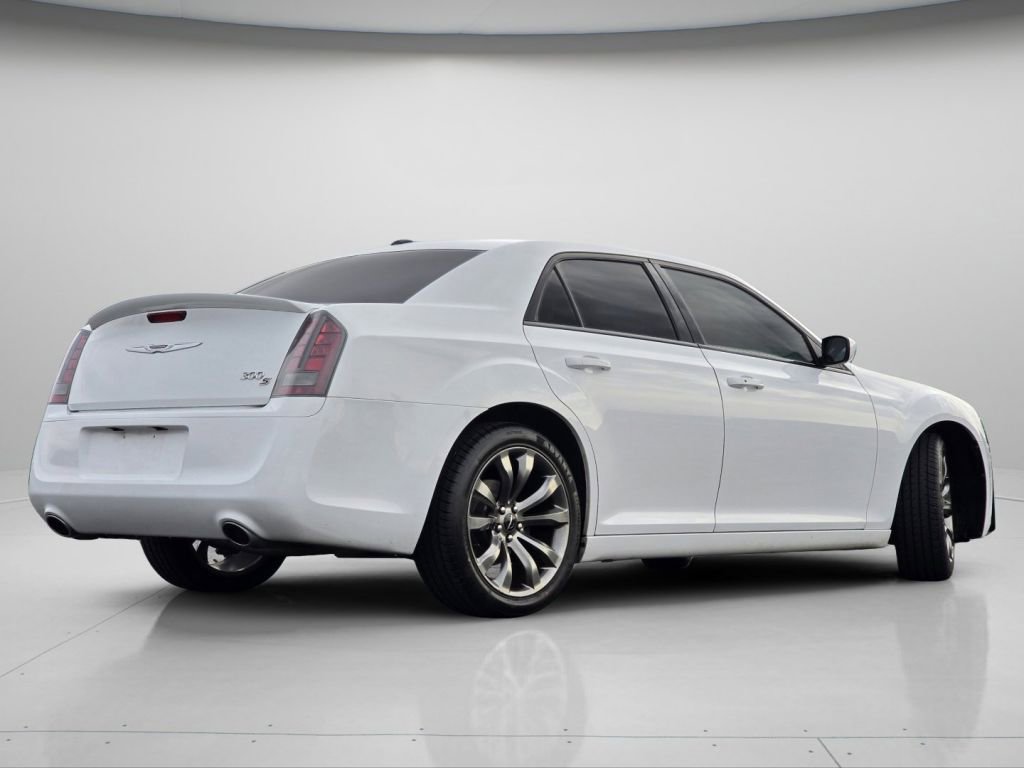Used 2014 Chrysler 300 S image 22
