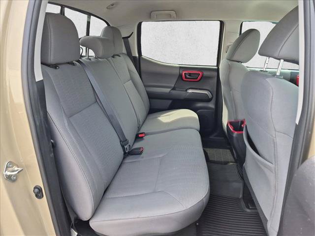 Used 2019 Toyota Tacoma SR5 RWD image 18