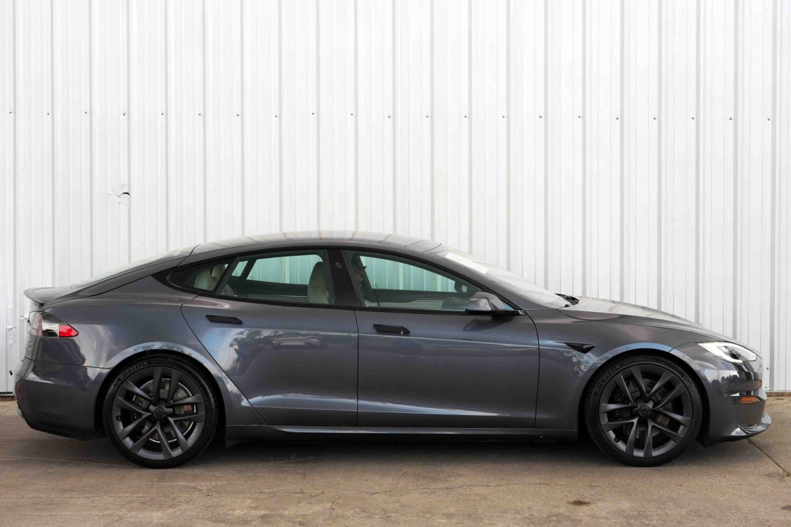 Used 2021 Tesla Model S Plaid image 52