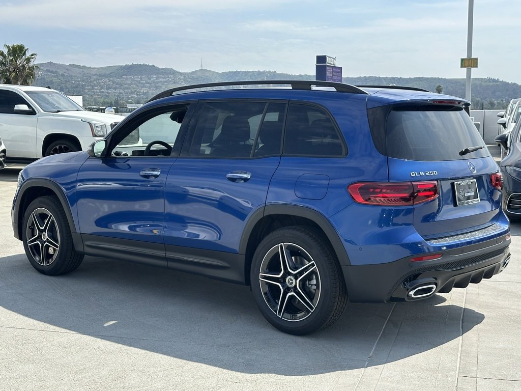 Used 2024 Mercedes-Benz GLB 250 image 9