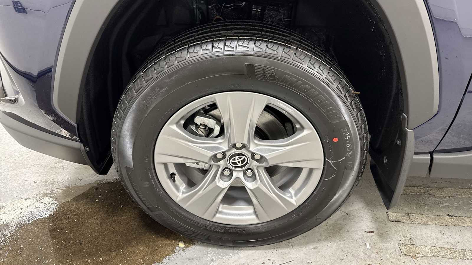 New 2025 Toyota RAV4 XLE image 10