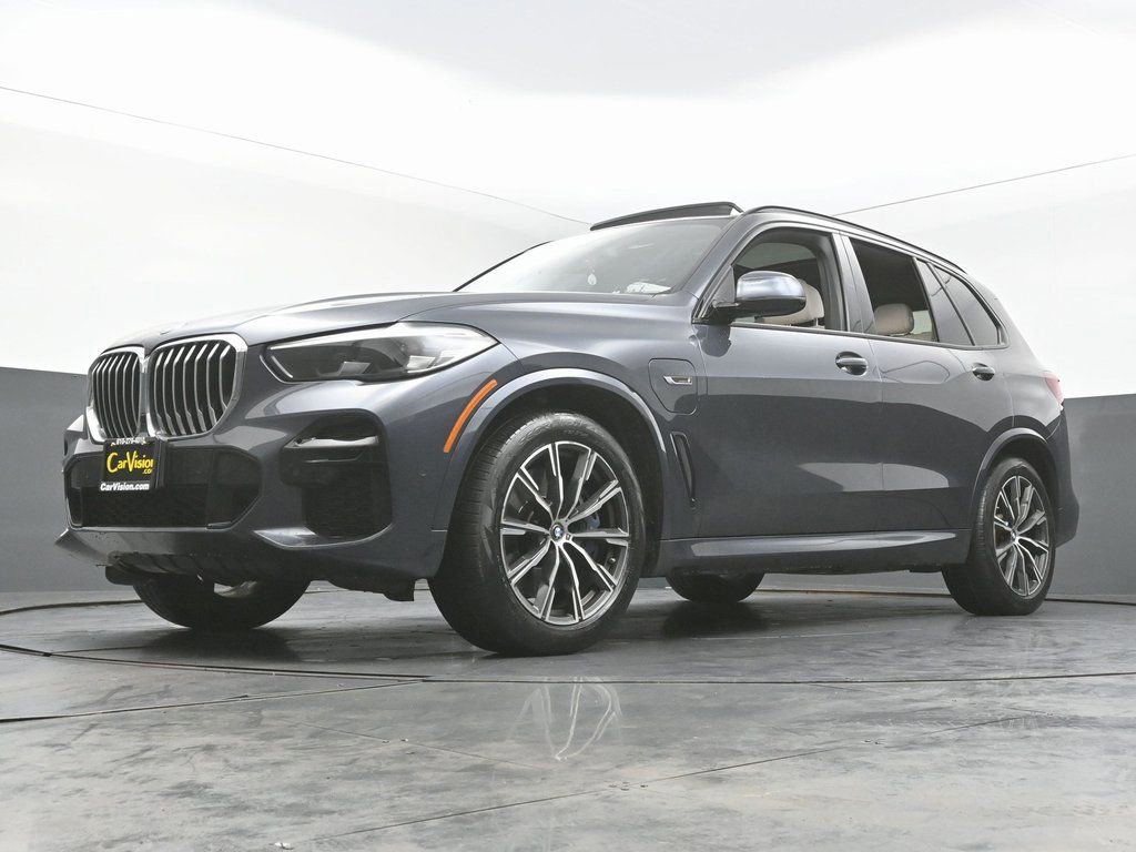 Used 2022 BMW X5 xDrive45e w/ M Sport Package AWD/4WD image 54
