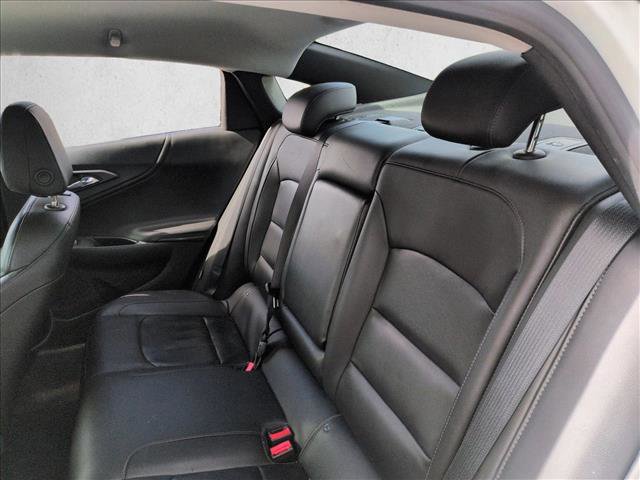 Used 2017 Chevrolet Malibu LT w/ Leather Package image 15