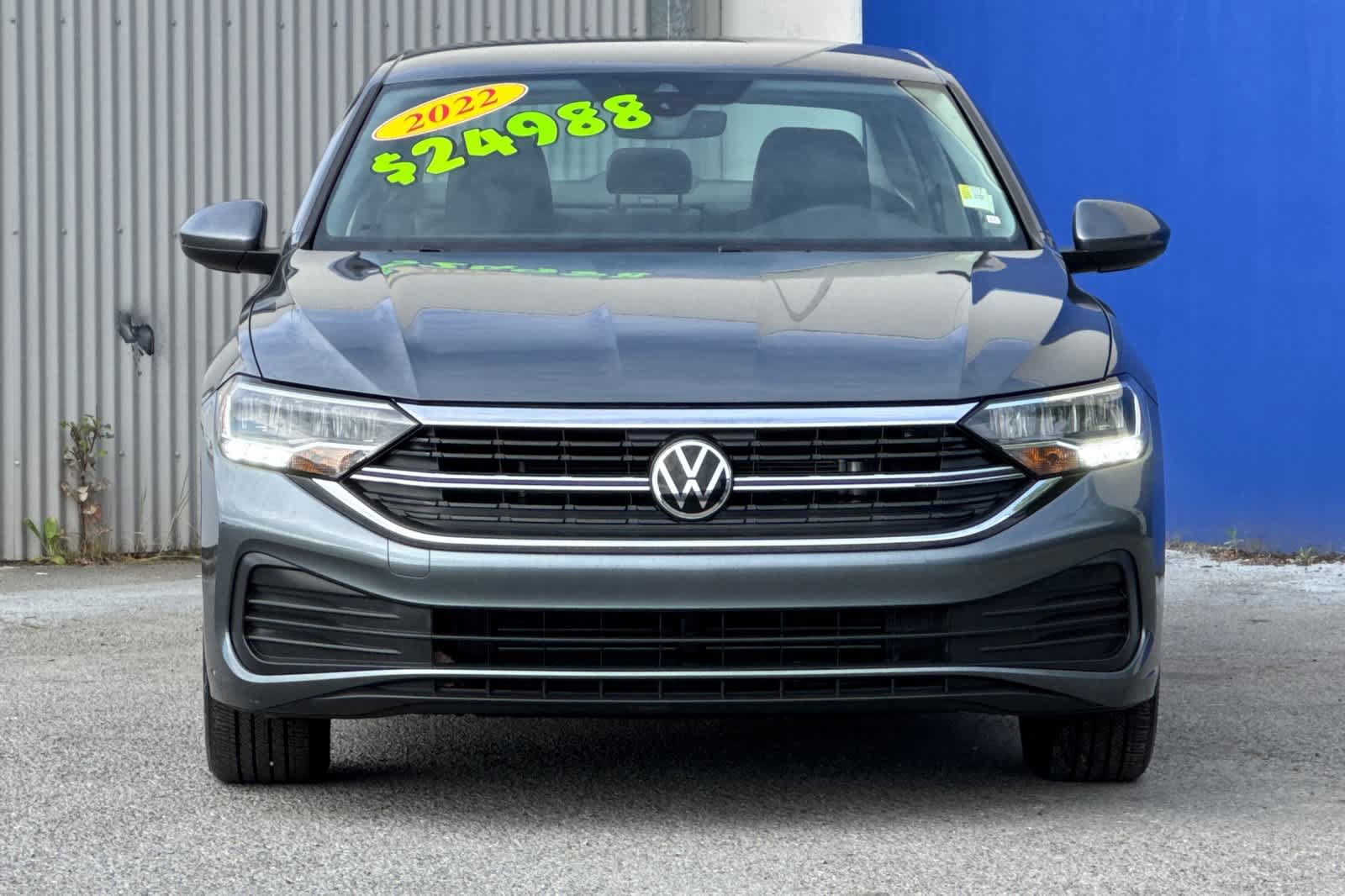 Used 2022 Volkswagen Jetta SE FWD image 9