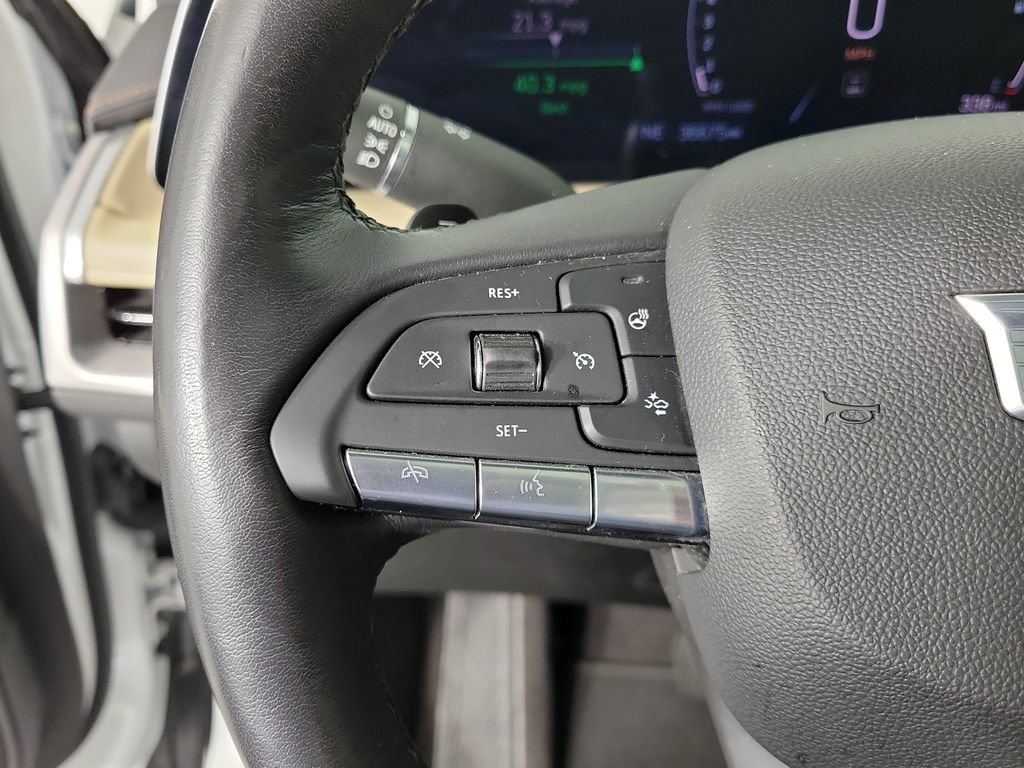 Certified 2024 Cadillac XT4 Luxury w/ Cold Weather Package FWD image 23