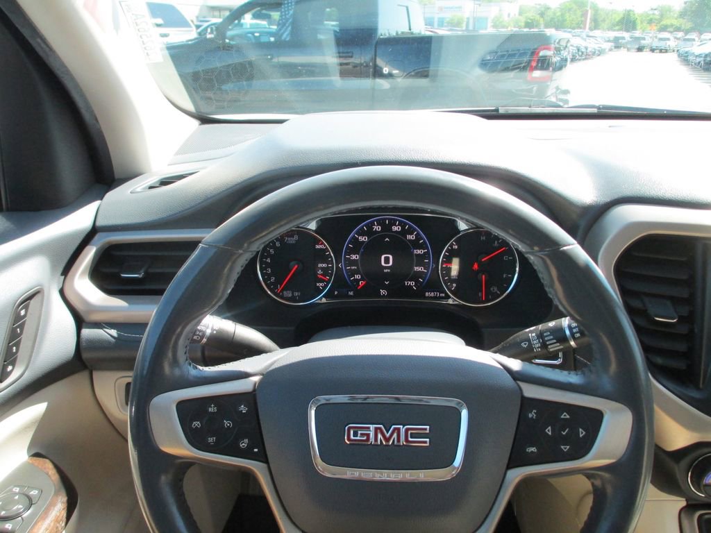 Used 2021 GMC Acadia Denali w/ Denali Technology Package AWD/4WD image 37