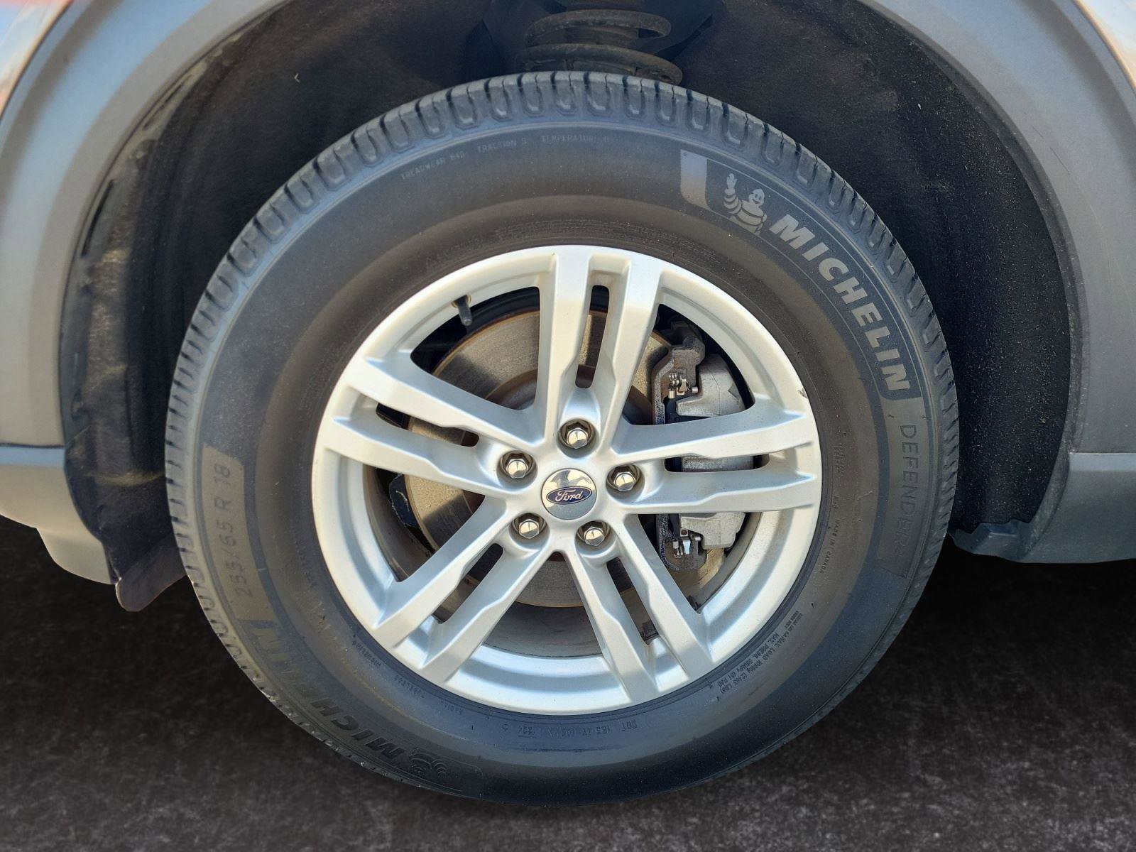 Used 2021 Ford Explorer XLT w/ Equipment Group 202A image 27