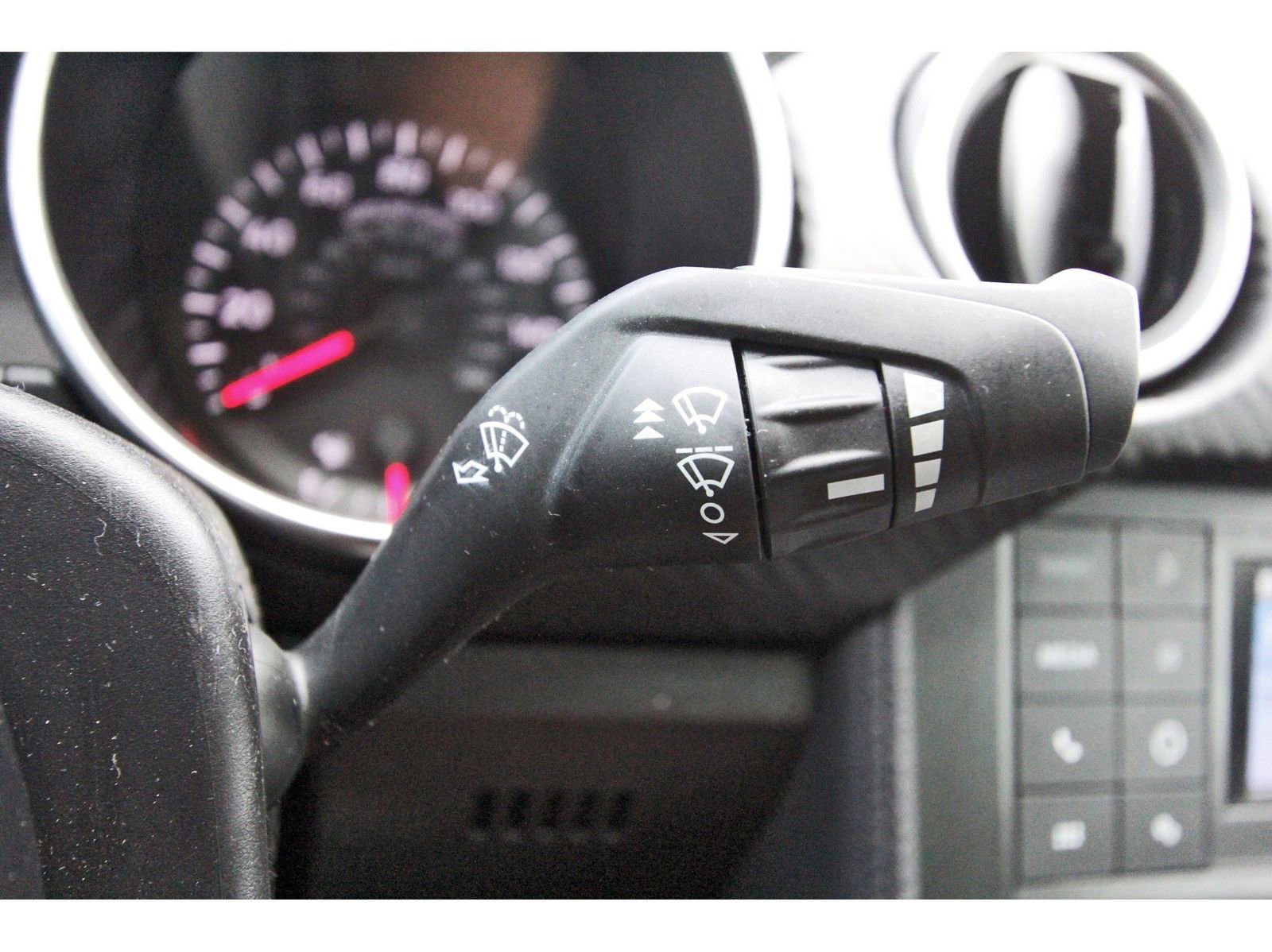 Used 2019 Ford Mustang EcoBoost image 14