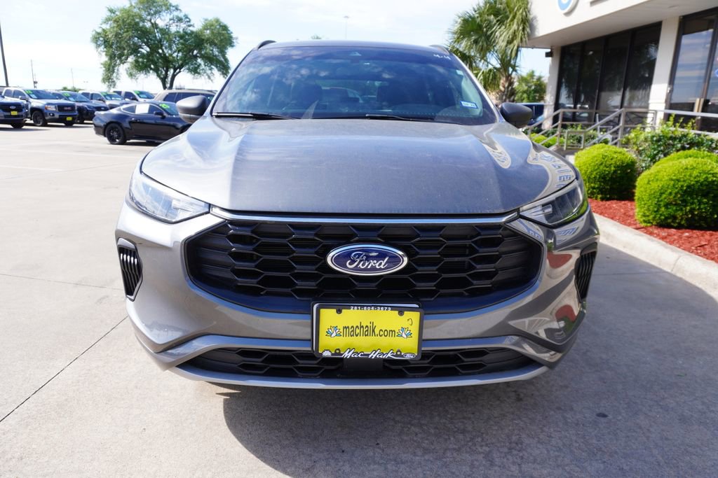 Used 2023 Ford Escape ST-Line w/ Tech Pack #1 image 2